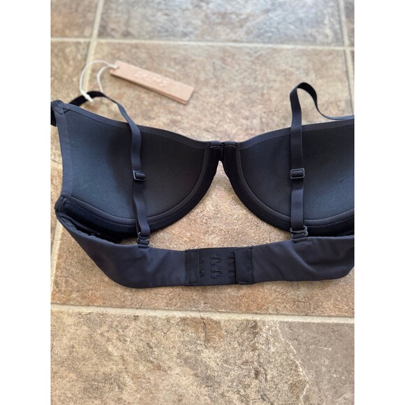 Skims Fits Everybody Scoop Plunge Bra Onyx Size 32C - Picture 6 of 7